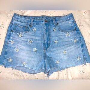 American Eagle Denim Mom Short with Embroidered Flowers